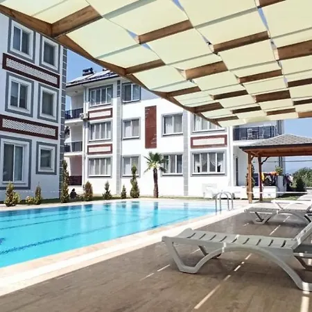 Merkezde 2+1 Apartment